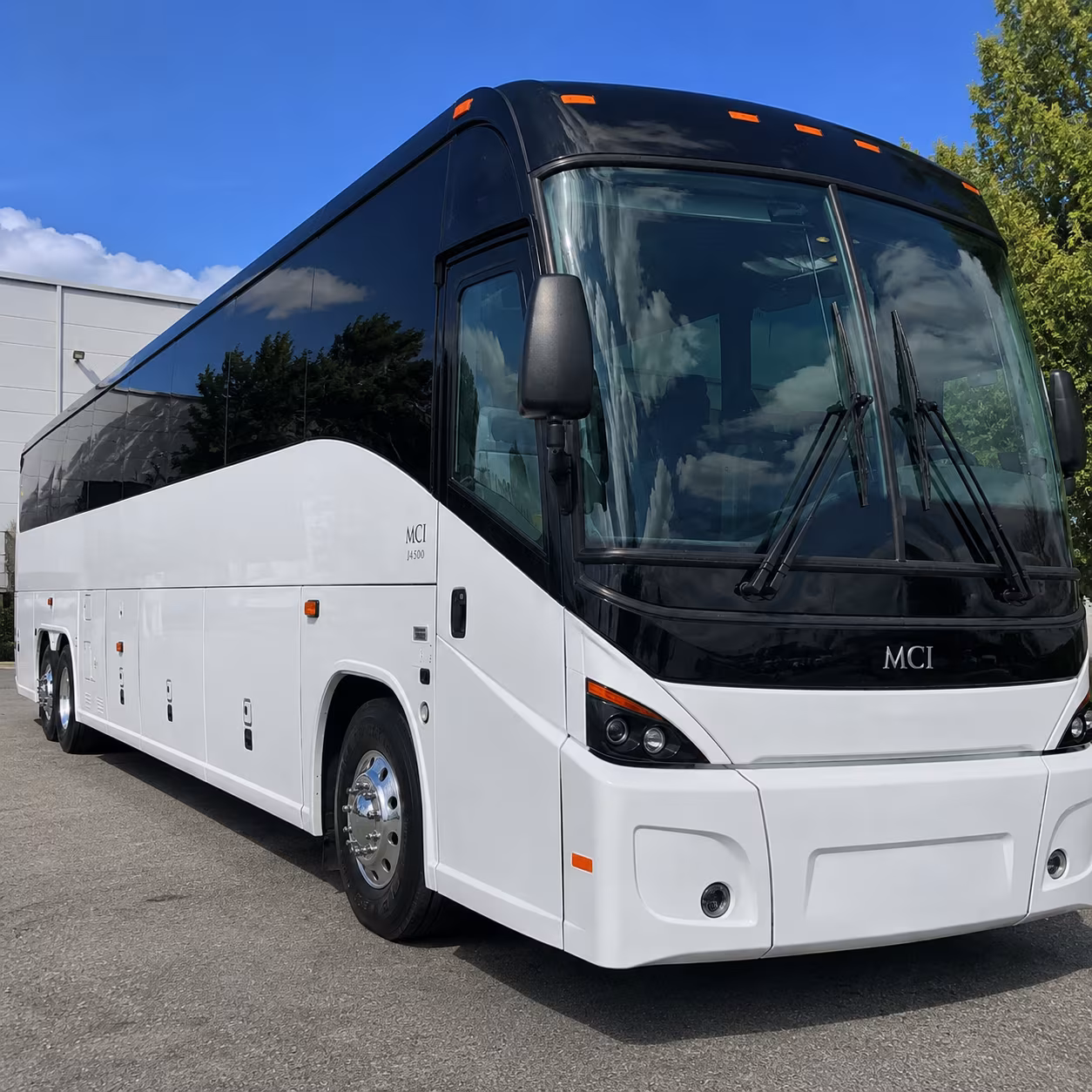 employee shuttles to newark liberty laguardia and jfk for paterson area business travelers
