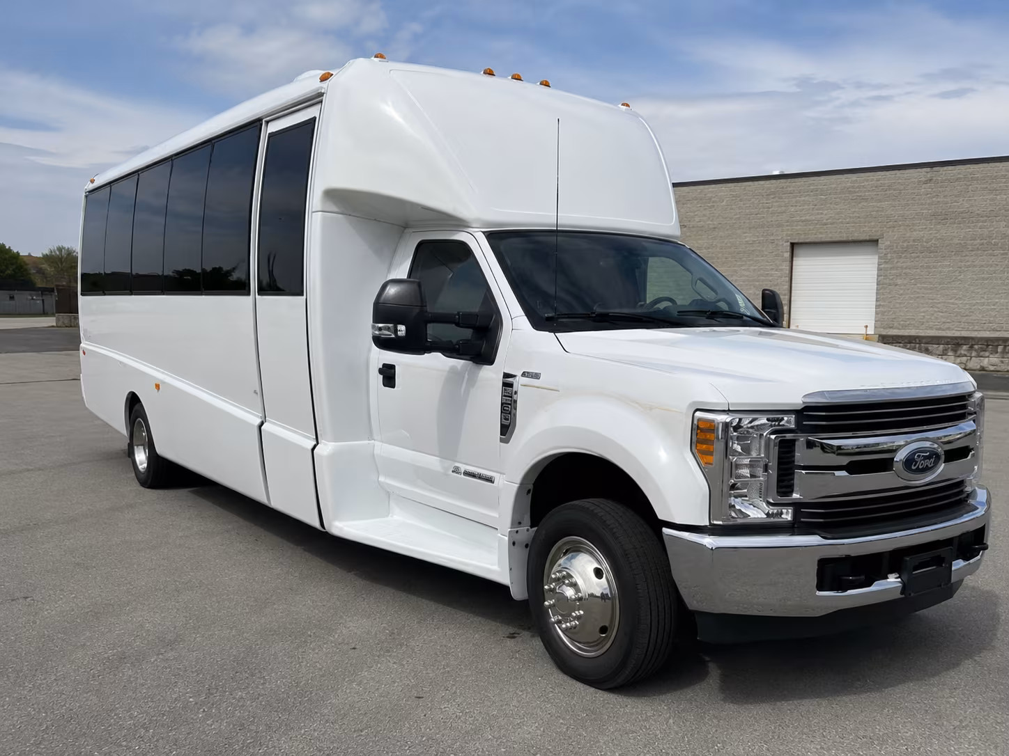teterboro airport teb minibus and sprinter van rentals from paterson